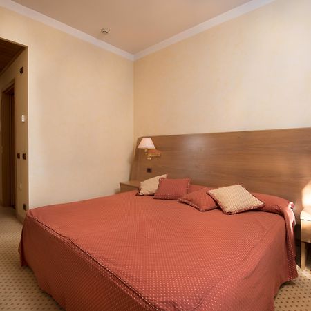 Hotel San Pancrazio Trescore Balneario Eksteriør billede