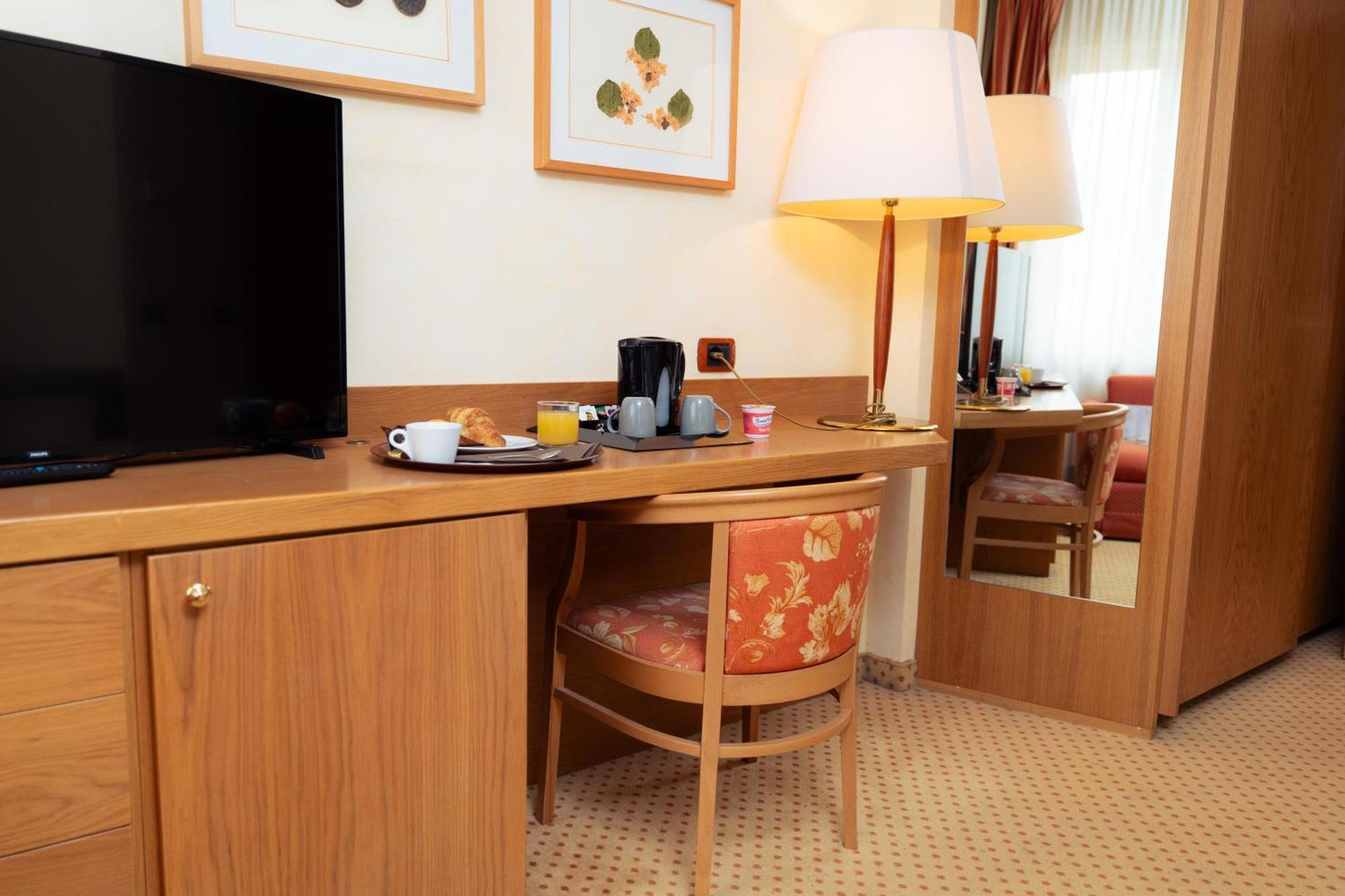 Hotel San Pancrazio Trescore Balneario Eksteriør billede