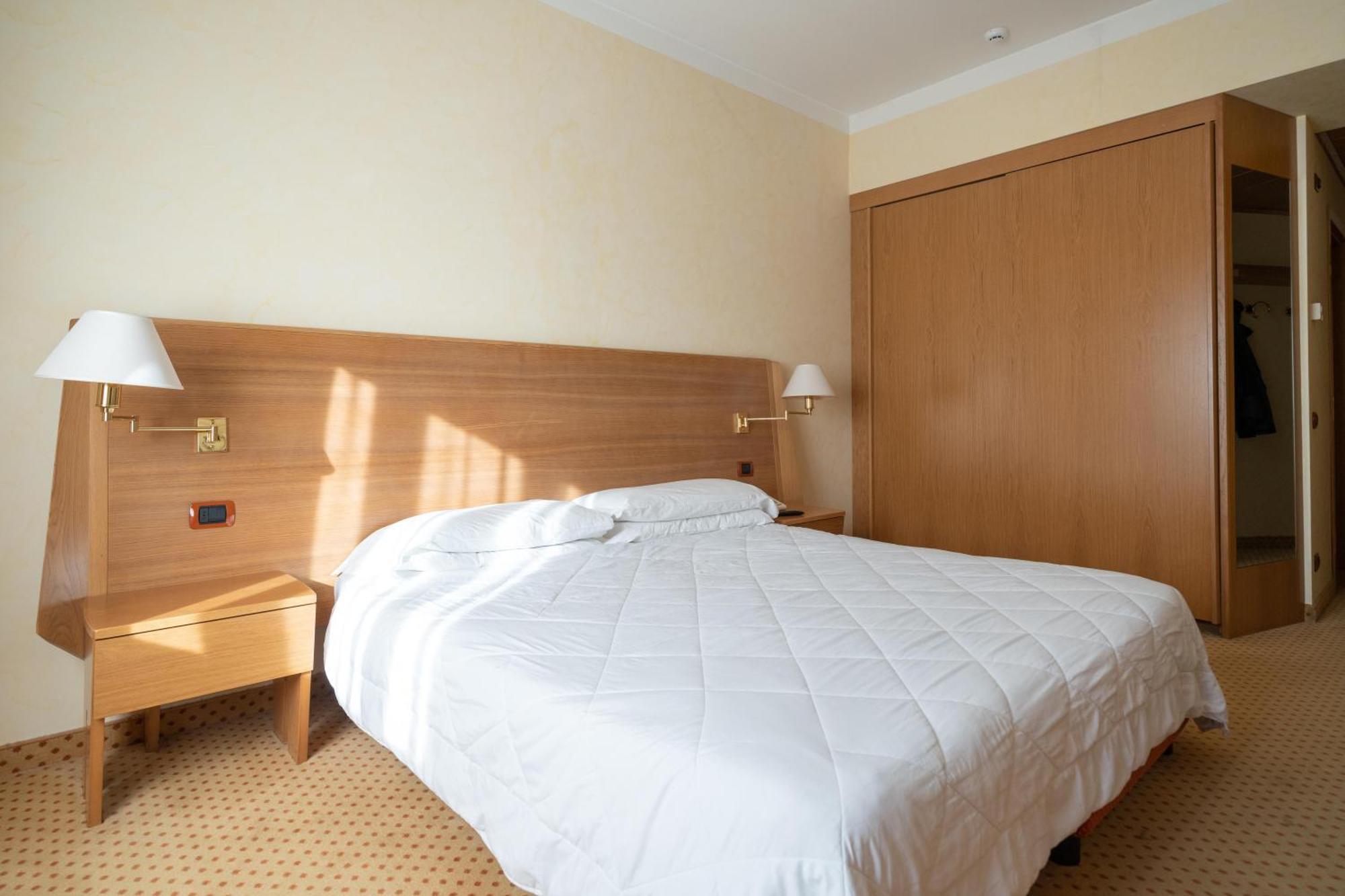 Hotel San Pancrazio Trescore Balneario Eksteriør billede